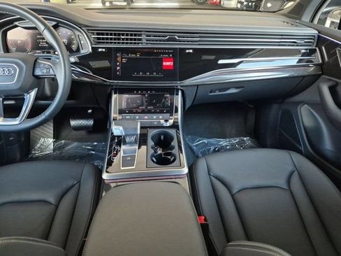 Certified 2026 Audi Q7 2.0T Premium AWD/4WD image 13