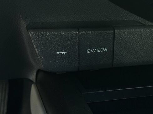Used 2024 Toyota Camry SE FWD image 31
