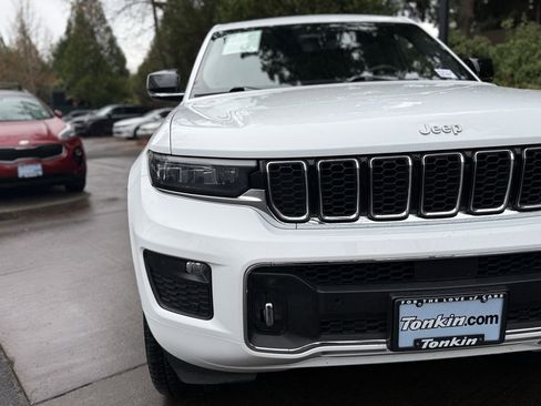 Used 2024 Jeep Grand Cherokee Overland image 6