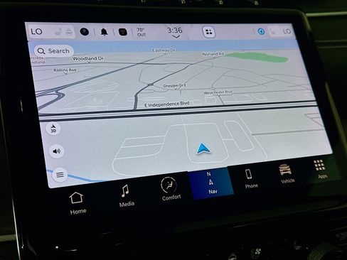 Used 2024 Jeep Grand Cherokee L Limited w/ Luxury Tech Group II image 22