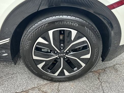 Used 2024 Kia EV6 Wind w/ Wind Technology Package image 24