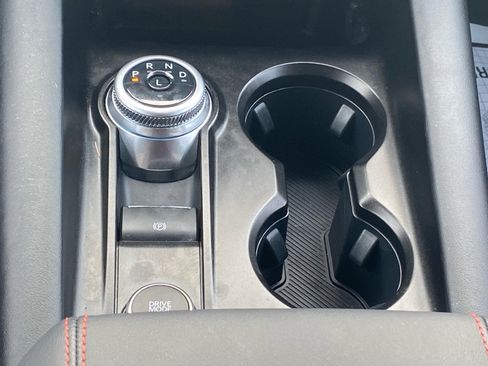 Certified 2025 Ford Explorer ST-Line image 9