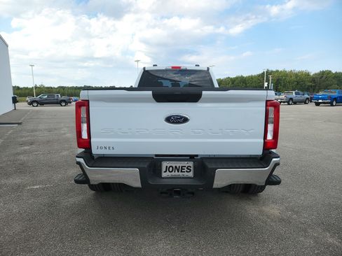 Used 2024 Ford F350 XL AWD/4WD image 8