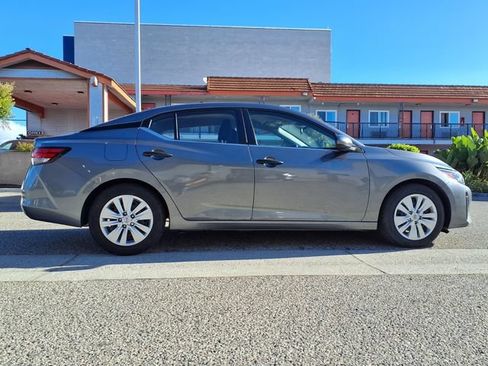 Used 2024 Nissan Sentra S FWD image 23