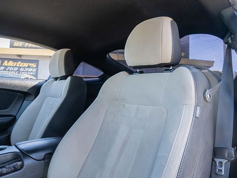 Used 2018 Ford Mustang GT image 19