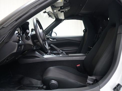 Used 2019 MAZDA MX-5 Miata Sport image 22