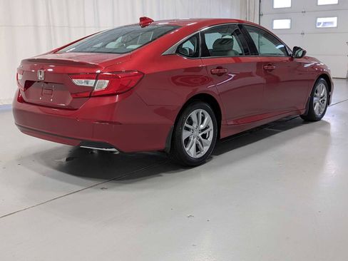 Used 2018 Honda Accord LX image 7