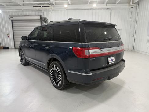 Used 2021 Lincoln Navigator Black Label w/ Cargo Convenience Package AWD/4WD image 3