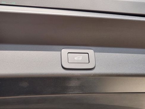New 2026 Land Rover Range Rover Sport SE AWD/4WD image 32