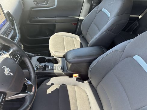 Used 2024 Ford Bronco Sport Badlands AWD/4WD image 9