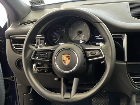 Certified 2023 Porsche Macan S image 20