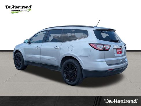 Used 2015 Chevrolet Traverse LT w/ Style and Technology Package image 7