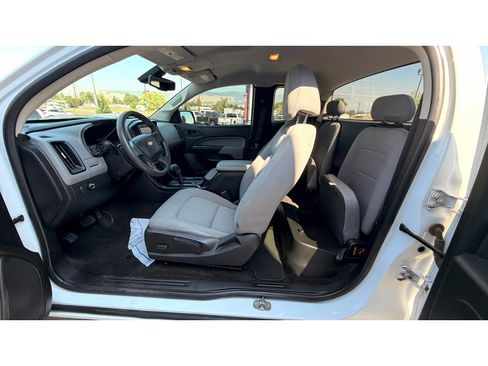Used 2017 Chevrolet Colorado W/T w/ Custom Special Edition RWD image 15