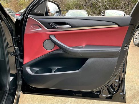 Used 2023 BMW X4 xDrive30i w/ Premium Package image 23