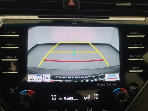 Used 2018 Toyota Camry XSE image 30