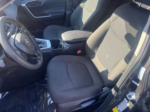 Used 2025 Toyota RAV4 LE image 35