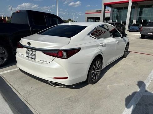 Used 2021 Lexus ES 350 w/ Premium Package FWD image 7