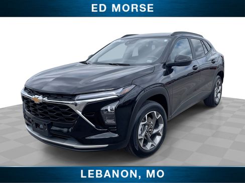 Certified 2025 Chevrolet Trax LT w/ LT Convenience Package FWD image 1