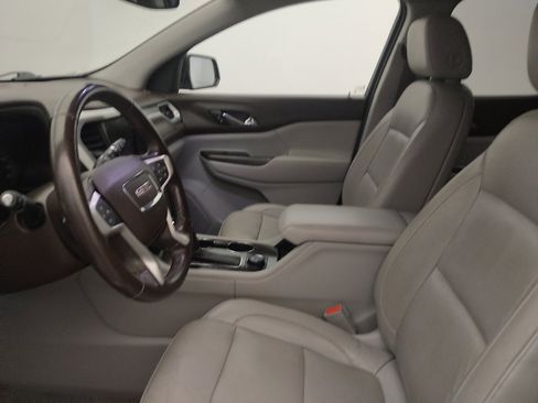 Used 2019 GMC Acadia SLT image 17