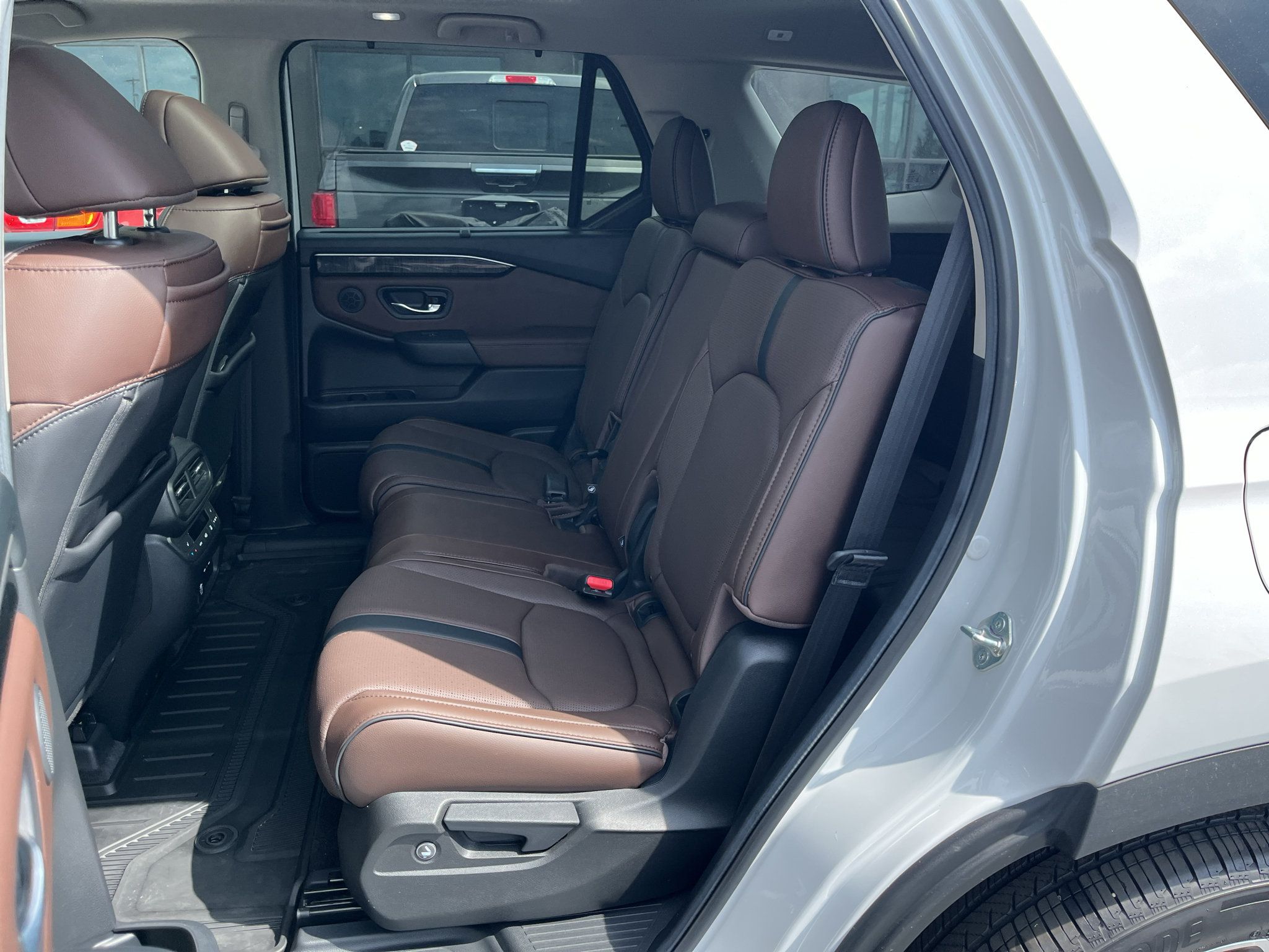 Used 2024 Honda Pilot Elite image 36