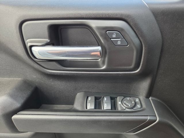 Used 2025 Chevrolet Silverado 1500 Custom w/ LPO, Dark Essentials Package AWD/4WD image 25