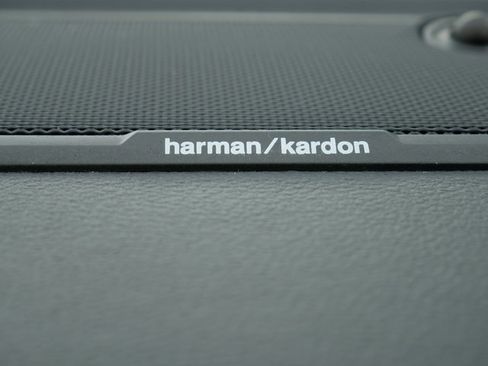 Used 2024 RAM 1500 Laramie image 32