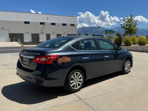 Used 2017 Nissan Sentra SV FWD image 5
