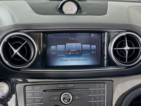 Used 2019 Mercedes-Benz SL 450 w/ Premium Package image 15