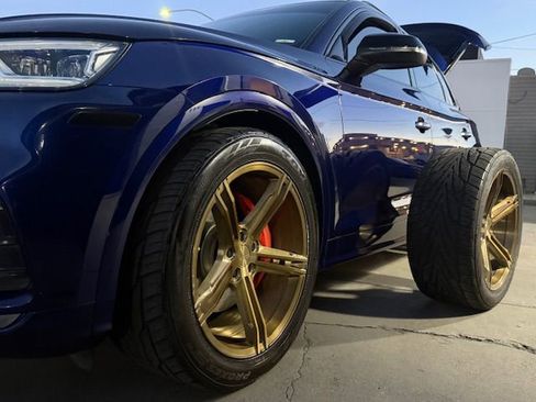 Used 2019 Audi SQ5 Premium Plus w/ Premium Plus Package image 3