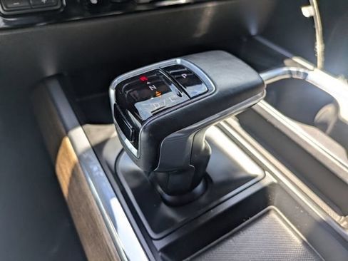 Used 2023 Chevrolet Silverado 1500 High Country AWD/4WD image 31