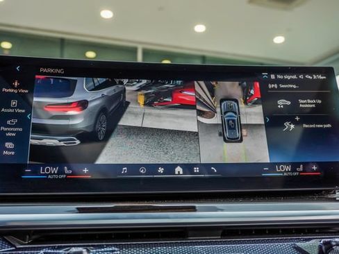 Used 2026 BMW X5 xDrive40i AWD/4WD image 36