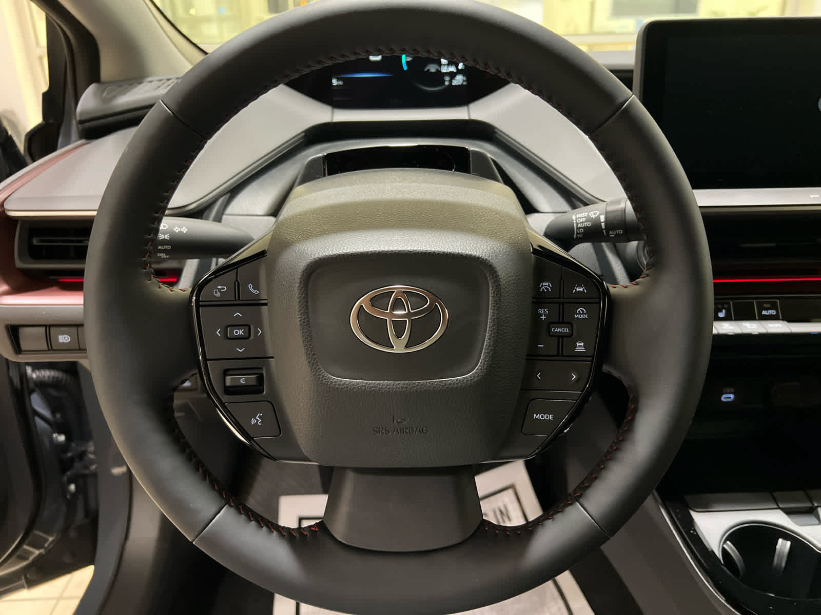 New 2026 Toyota Prius Plug-In Hybrid FWD image 17