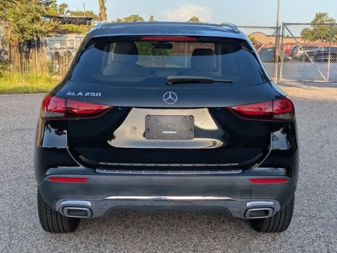 Certified 2021 Mercedes-Benz GLA 250 image 4