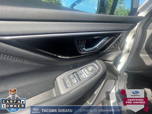 Used 2025 Subaru Outback Limited AWD/4WD image 11