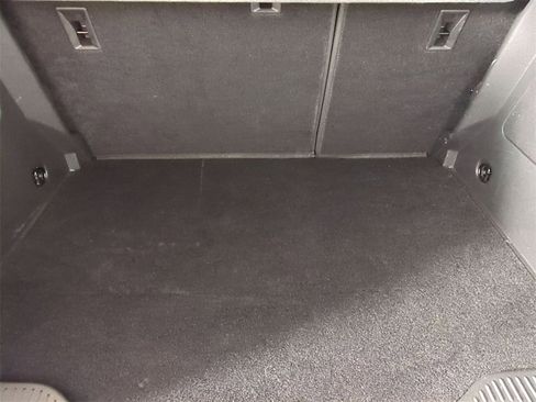 Certified 2022 Chevrolet Trax LT w/ LT Convenience Package image 23