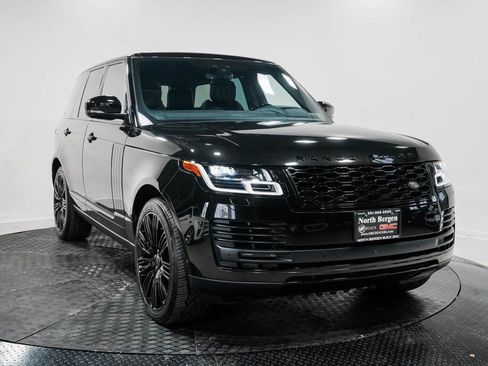 Used 2020 Land Rover Range Rover HSE image 3