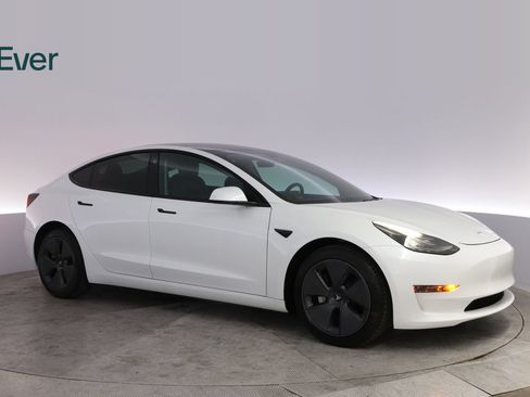 Used 2023 Tesla Model 3 Standard Range RWD image 14