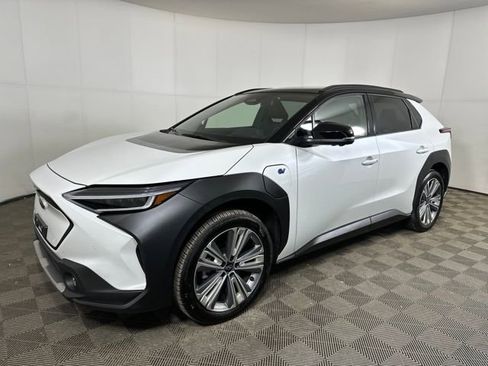 Used 2023 Subaru Solterra AWD image 7