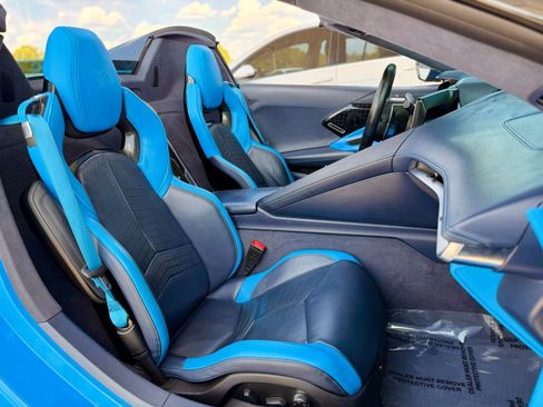 Used 2021 Chevrolet Corvette Stingray Premium Conv w/ Z51 Performance Package RWD image 43
