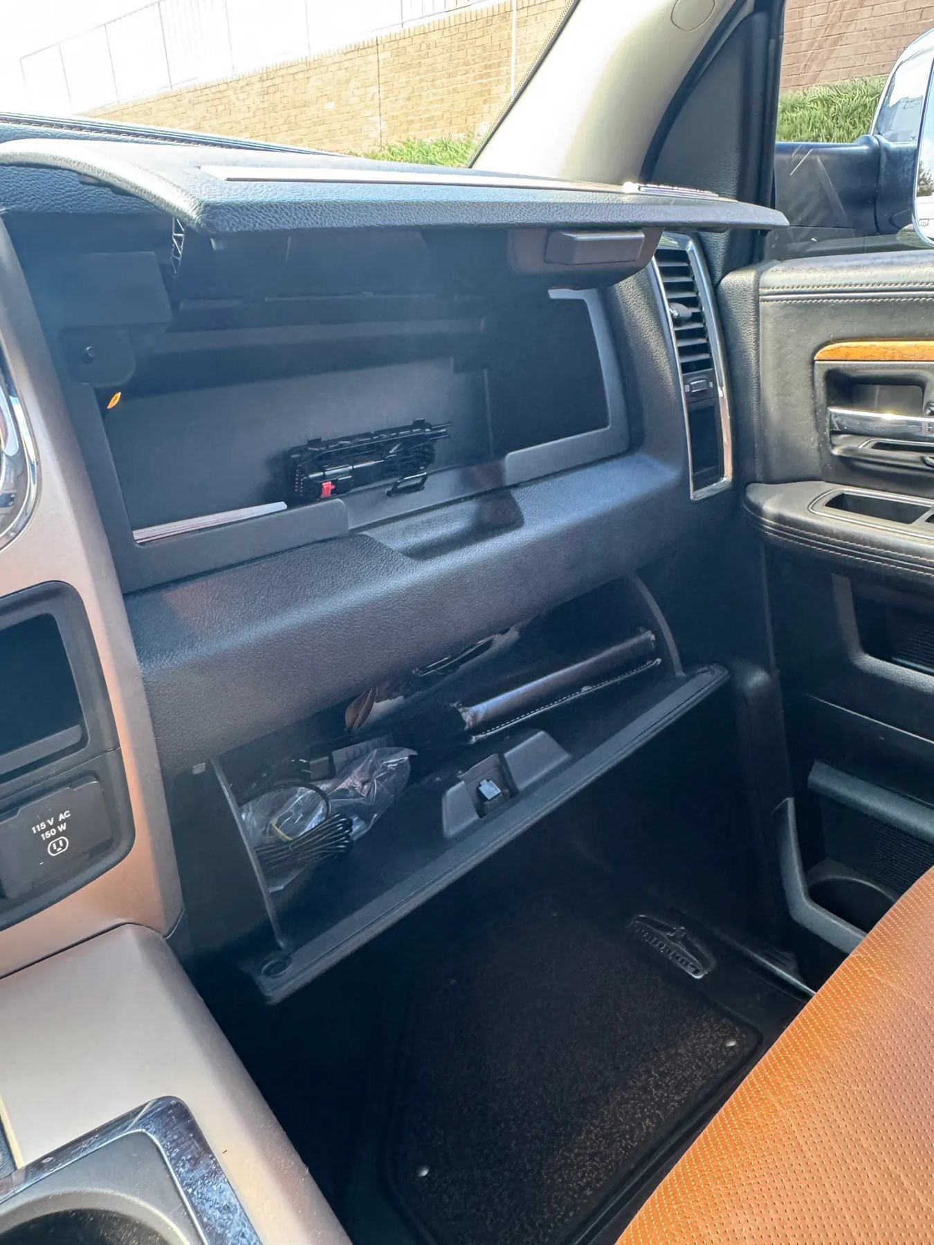 Used 2015 RAM 3500 Laramie Longhorn AWD/4WD image 38