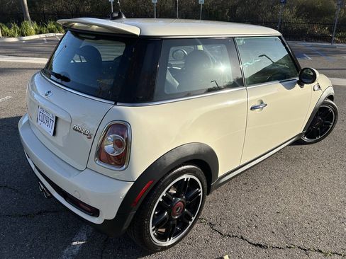 Used 2013 MINI Cooper S image 2