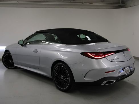 Certified 2025 Mercedes-Benz CLE 300 4MATIC Cabriolet image 7