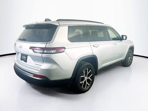 Used 2024 Jeep Grand Cherokee L Limited w/ Luxury Tech Group II image 9