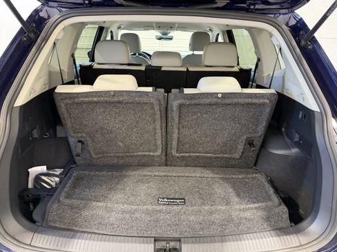 Certified 2023 Volkswagen Tiguan SE FWD image 25