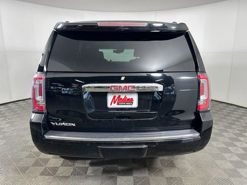 Used 2017 GMC Yukon Denali image 5
