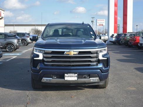 Used 2023 Chevrolet Silverado 1500 High Country w/ High Country Premium Package image 2