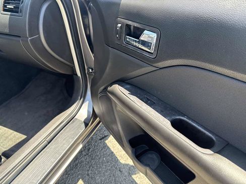 Used 2011 Ford Fusion SE FWD image 23