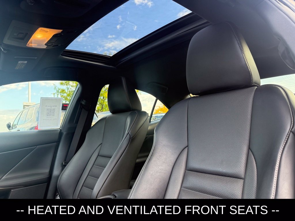 Used 2016 Lexus IS 200t RWD image 7