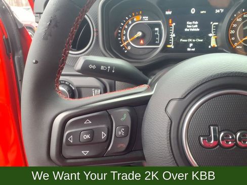 Used 2024 Jeep Wrangler Unlimited Rubicon w/ Convenience Group image 18