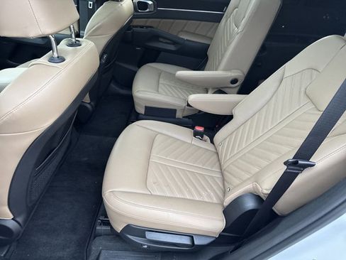 New 2025 Kia Sorento SX Prestige w/ Olive Brown Leather Package image 34